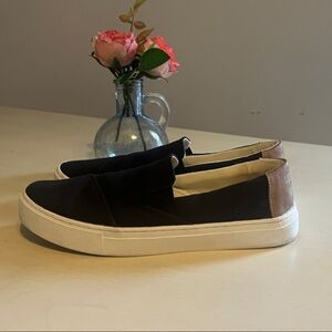 Toms Devin Black and Brown Women's Slip-On Sneakers